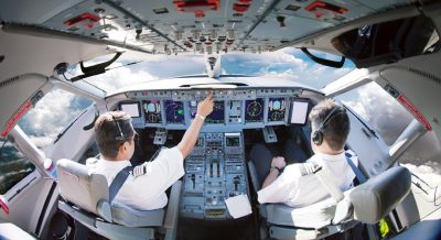 academy-photo-commercial-pilot-switches-cockpit